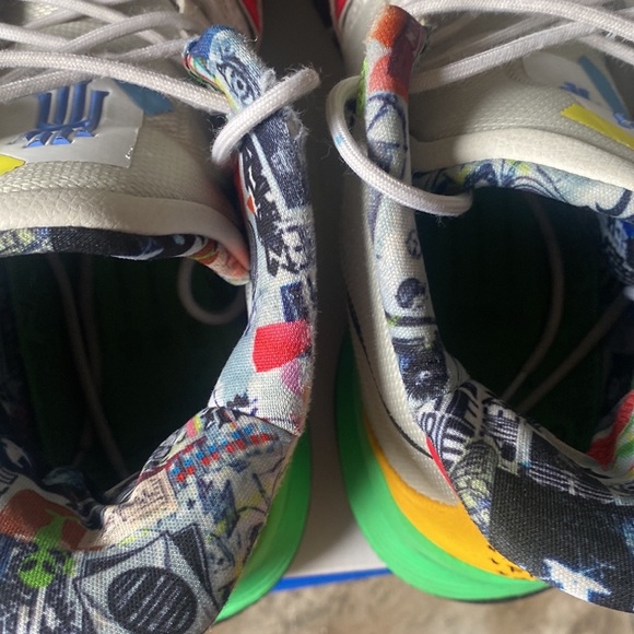 Kyrie 7 Vision Basketball Shoes - Picture 4 of 7